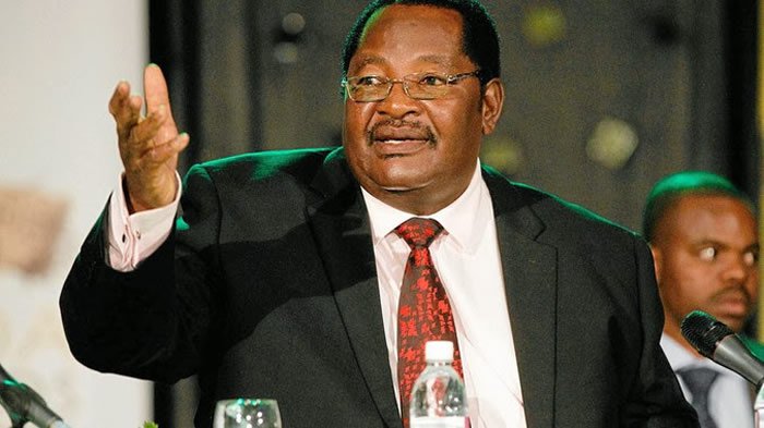 ZANU PF YOUTH LEAGUE HAS ANNOUNCED the suspension of  former home affairs minister, Obert Mpofu and banned him along with several others from Zanu pf offices.