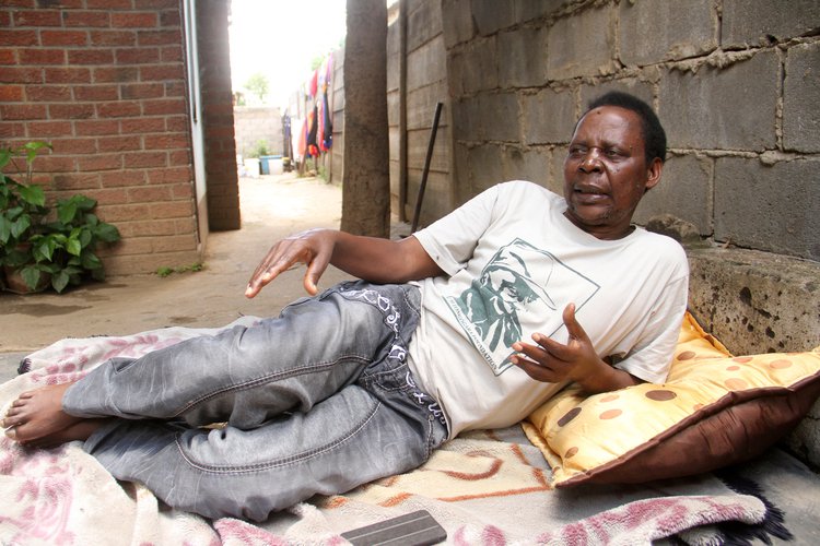 Revolutionary singer and songwriter Dick “Cde Chinx” Chingaira Makoni has died.