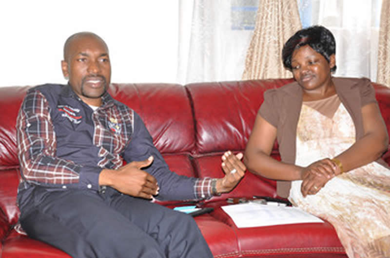‘Bulawayo’s Prophet Chiza, Eagle Life Assembly to hold a mega all-night crusade, and give congregants free annointed US$1 notes to bless their financial lives’.
