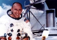 Alan Bean, an Appolo 12 astronaught, the fourth person to walk on moon in November 1969 on has died
