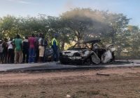 3 dead , 2 burnt beyond recognition in  head on car collision , 42 km from Masvingo along the Beitbridge highway near  Ngomahuru turn off
