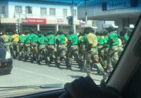 A DRUNK ZIMBABWE SOLDIER from Bulawayo’s Imbizo Barracks ploughed into 100 colleagues on a routine jog  leaving 30 hospitalised with broken bones