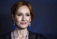 JK ROWLING HAS OFFERED TO PAY A YEAR’S SALARY TO THE PERSON who posted the “unauthorised” Civil Service tweet criticising Boris Johnson as “arrogant and offensive.