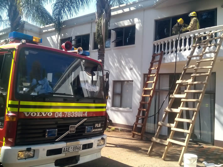 Chiyangwa’s 43 roomed mansion with , 18 bedrooms, 25 lounges ,15 carports,  in fire  outbreak