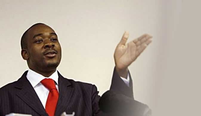 MDC ALLIANCE LEADER NELSON CHAMISA has ordered Victoria Falls mayor Somvelo Dhlamini to step down.