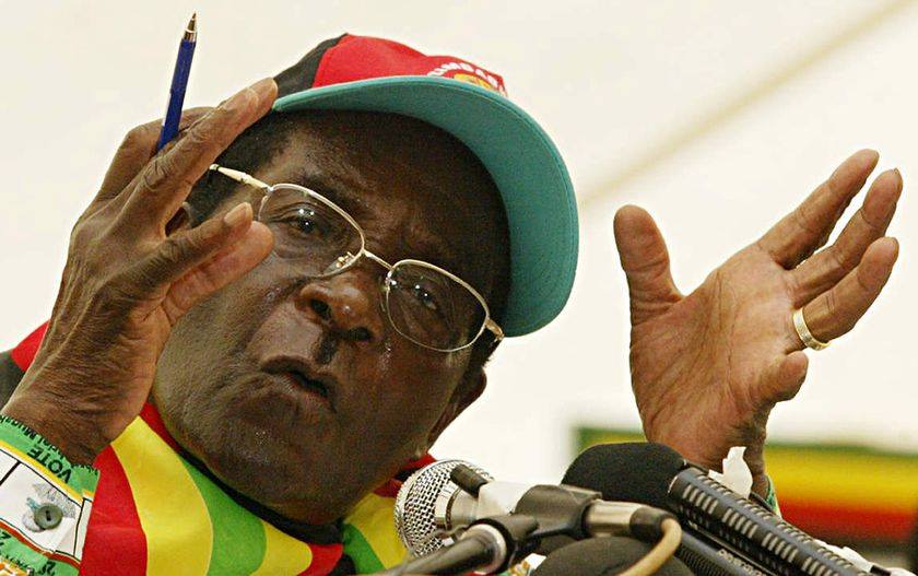 Mugabe Swears In New  Cabinet, In  Reshuffle Announced Friday