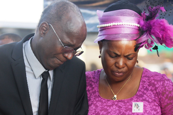 “The Fact That My Angel Daughter’s Body Was Repatriated To Zim From SA Without Its Heart Is Foul Play.”-Jonathan Moyo